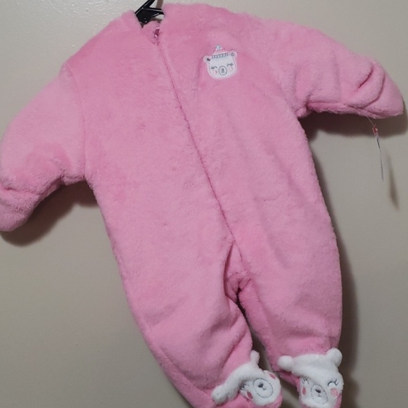👶WINTER ONESIE!!!👶 - Picture 1 of 8